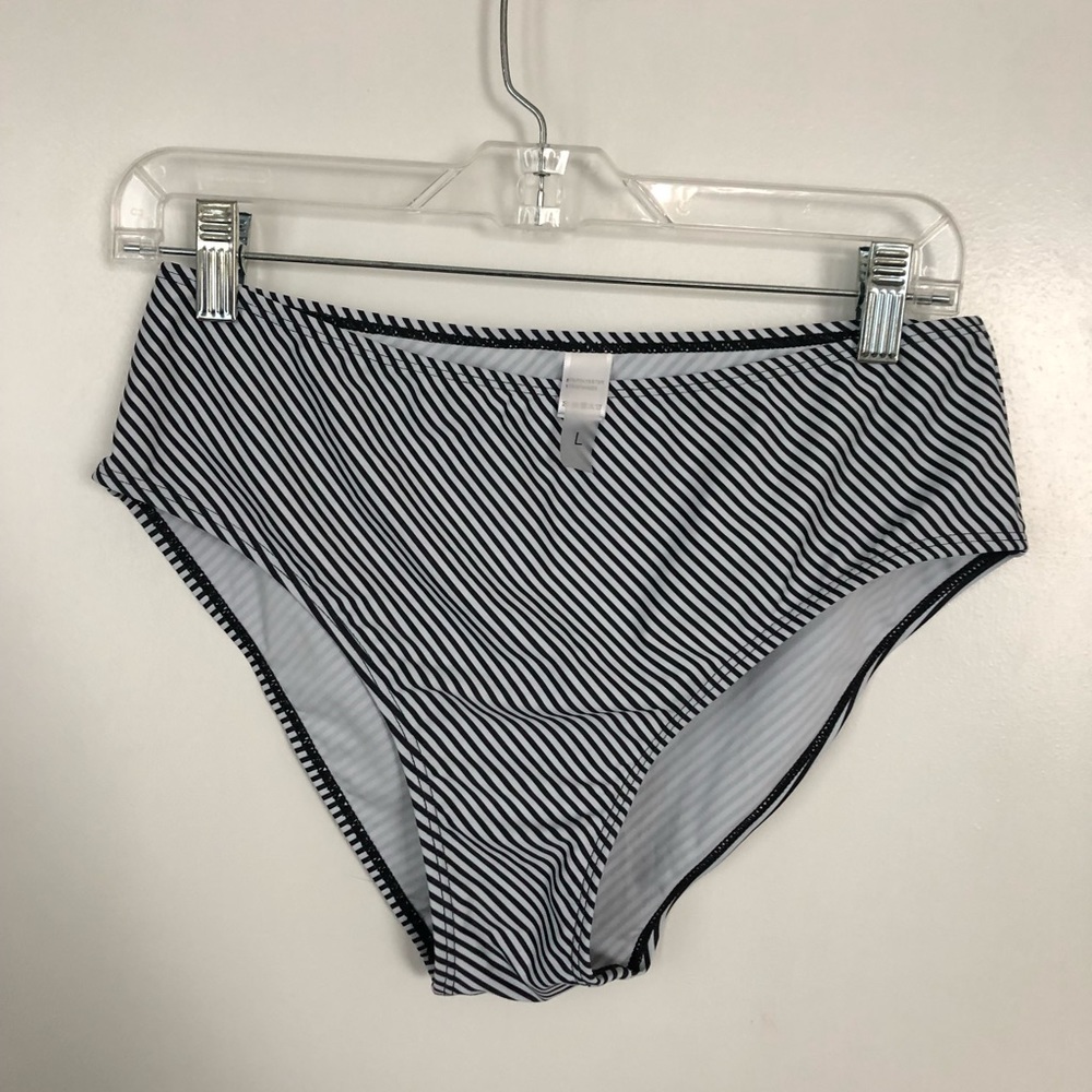 New cupshe swim striped bottoms full back